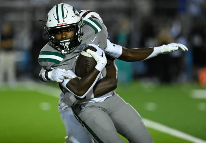 Chaminade-Madonna vs Miami Central Football - Robson Lopes - 08-26-20231096